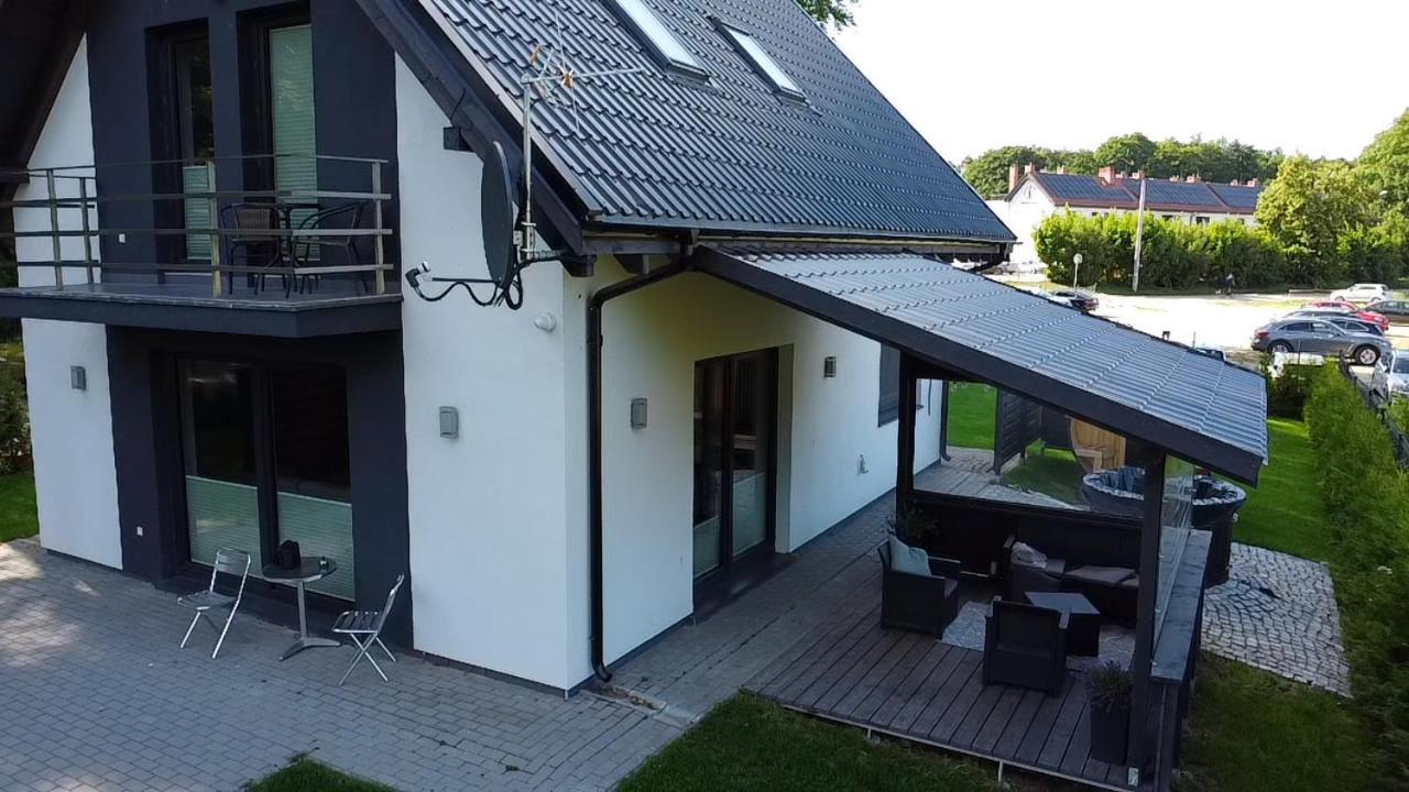 Vila Domowy Zakatek Tuchom Exteriér fotografie